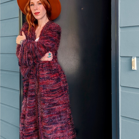 BAND OF THE FREE Sunset Boulevard Eyelash Sweater Fluffy Red & Purple Duster - Picture 6 of 12